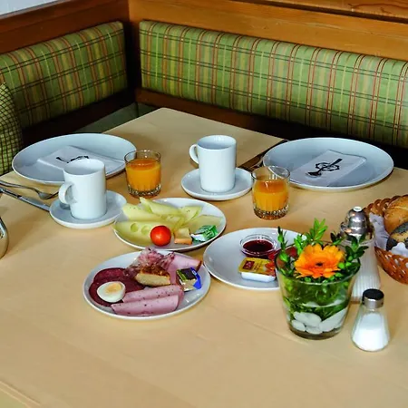 Gaestehaus Am Kurpark Penzion Schliersee
